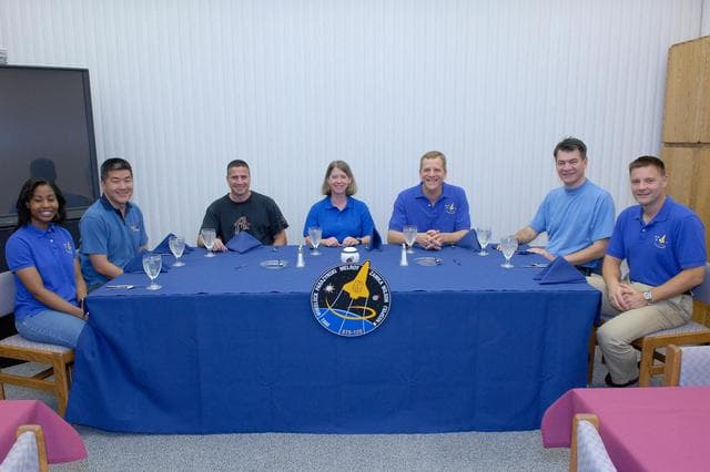 NASA image: KSC-07pd2757