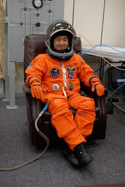 NASA image: KSC-07pd2762