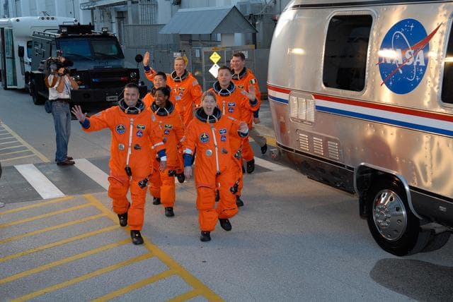 NASA image: KSC-07pd2773