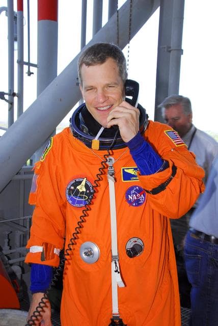 NASA image: KSC-07pd2775