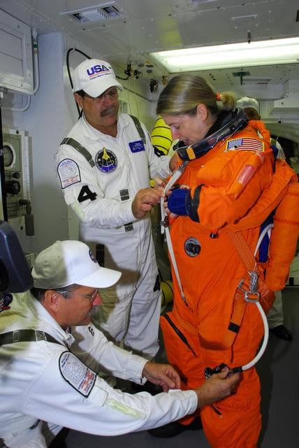 NASA image: KSC-07pd2776