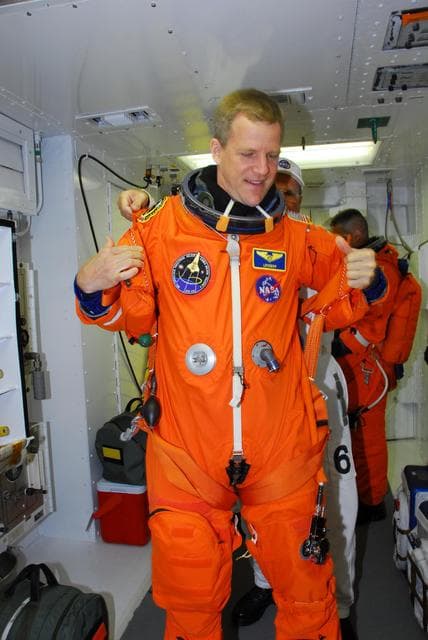 NASA image: KSC-07pd2782