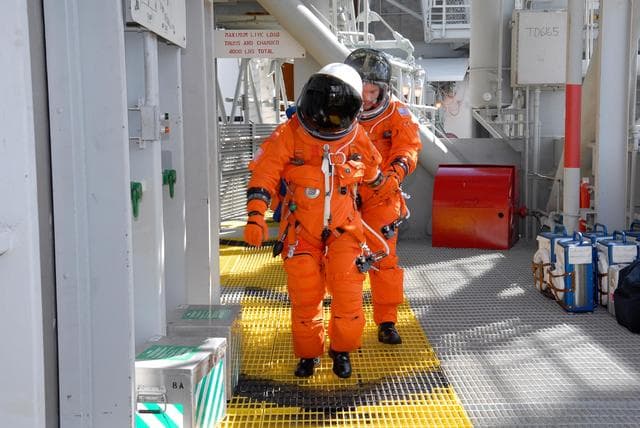 NASA image: KSC-07pd2800