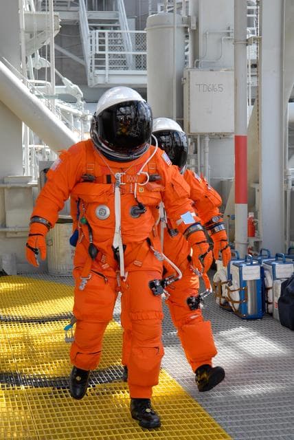 NASA image: KSC-07pd2804