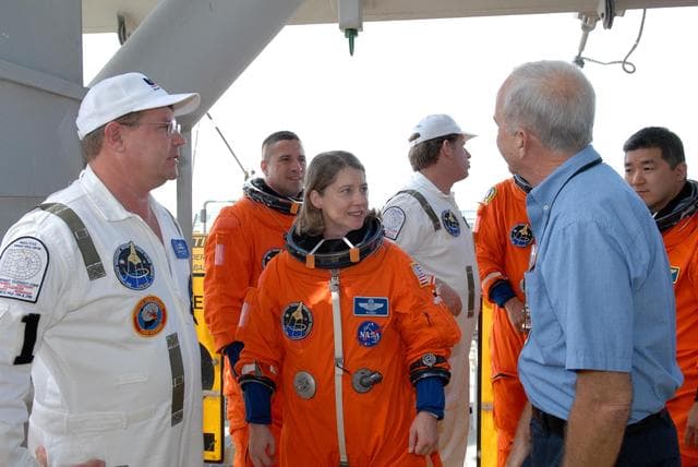 NASA image: KSC-07pd2806