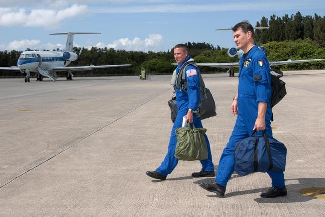NASA image: KSC-07pd2811