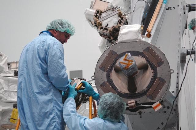 NASA image: KSC-07pd2832
