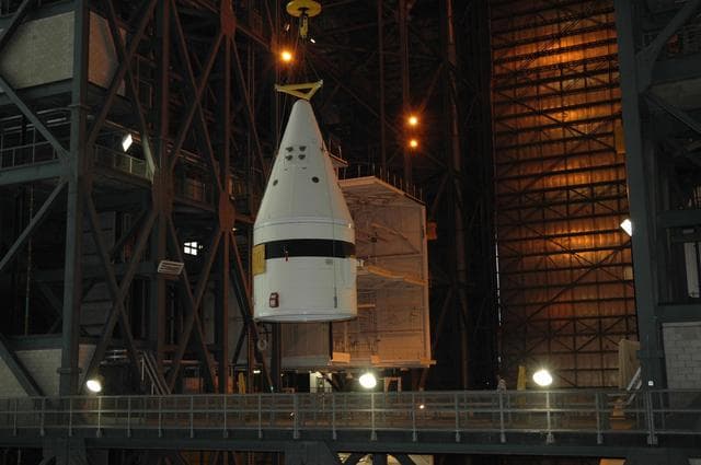 NASA image: KSC-07pd2849