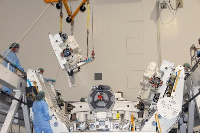 NASA image: KSC-07pd2868