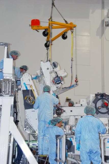 NASA image: KSC-07pd2869