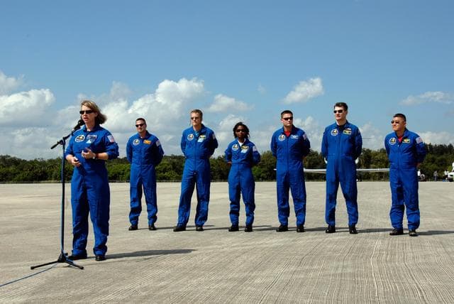 NASA image: KSC-07pd2886