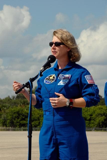 NASA image: KSC-07pd2887
