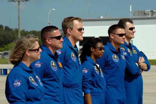 NASA image: KSC-07pd2890
