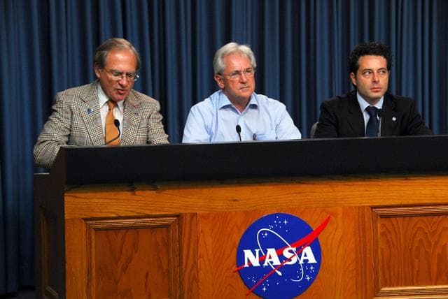 NASA image: KSC-07pd2910