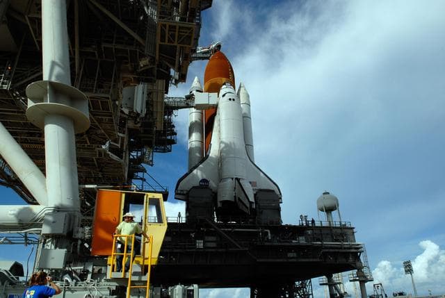 NASA image: KSC-07pd2919