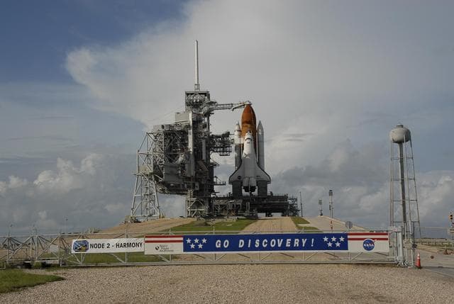 NASA image: KSC-07pd2925