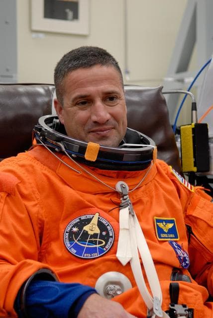NASA image: KSC-07pd2937