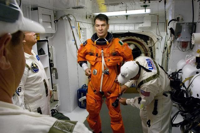 NASA image: KSC-07pd2977