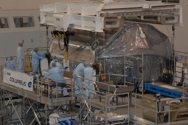 NASA image: KSC-07pd3018