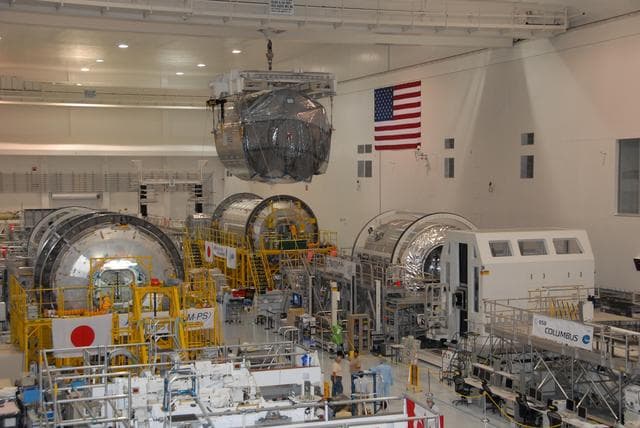 NASA image: KSC-07pd3029