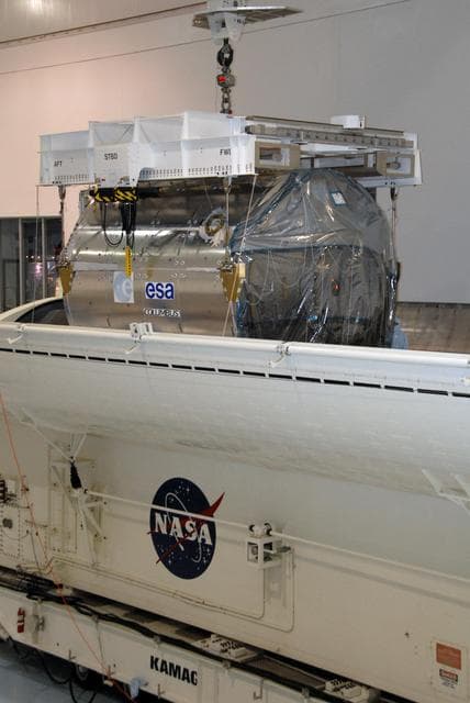 NASA image: KSC-07pd3032