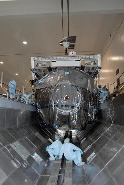 NASA image: KSC-07pd3033