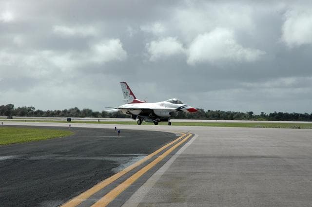 NASA image: KSC-07pd3049