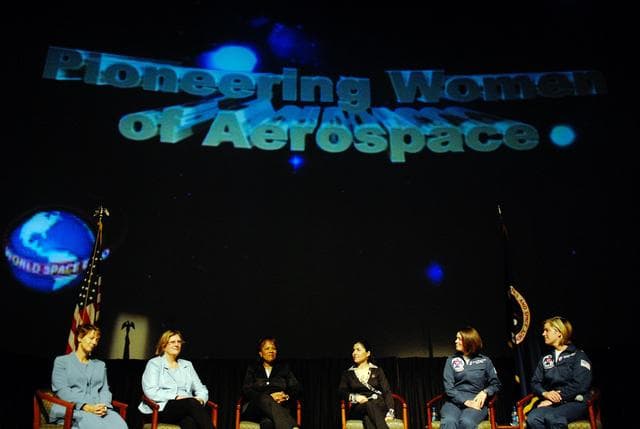 NASA image: KSC-07pd3076