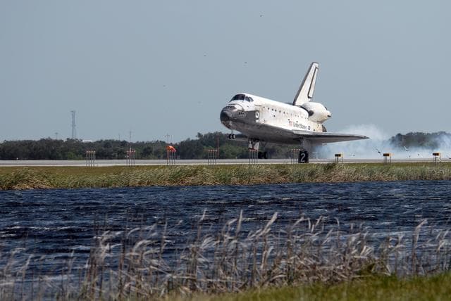 NASA image: KSC-07pd3153