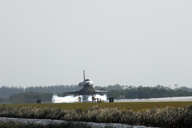 NASA image: KSC-07pd3161