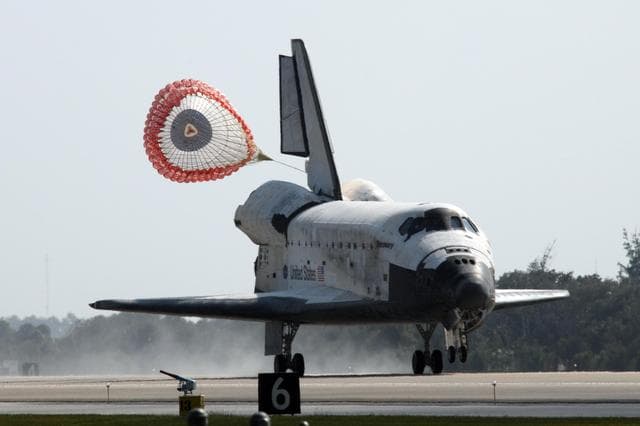 NASA image: KSC-07pd3162