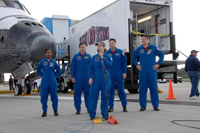 NASA image: KSC-07pd3185