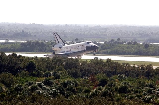 NASA image: KSC-07pd3203