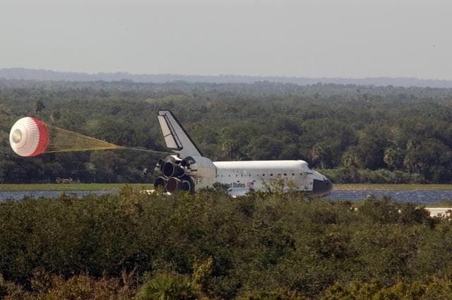 NASA image: KSC-07pd3205