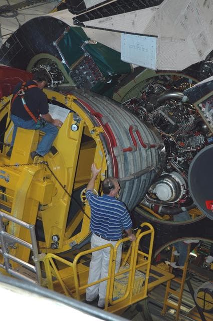 NASA image: KSC-07pd3305