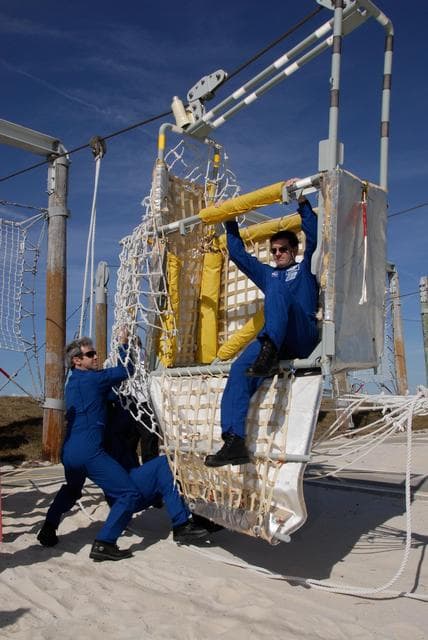 NASA image: KSC-07pd3395
