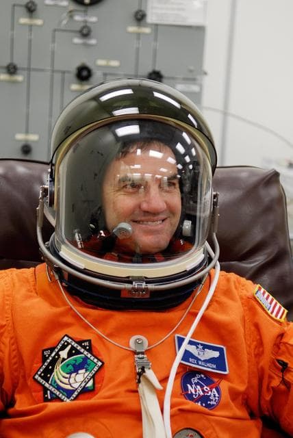 NASA image: KSC-07pd3414