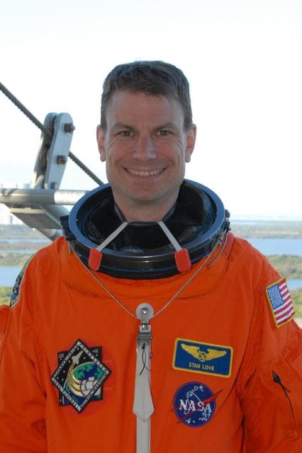 NASA image: KSC-07pd3425
