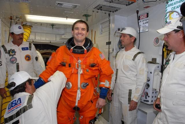 NASA image: KSC-07pd3437