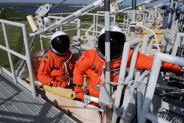 NASA image: KSC-07pd3447