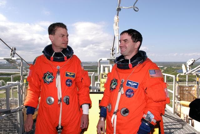 NASA image: KSC-07pd3449