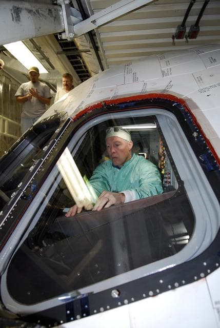 NASA image: KSC-07pd3504