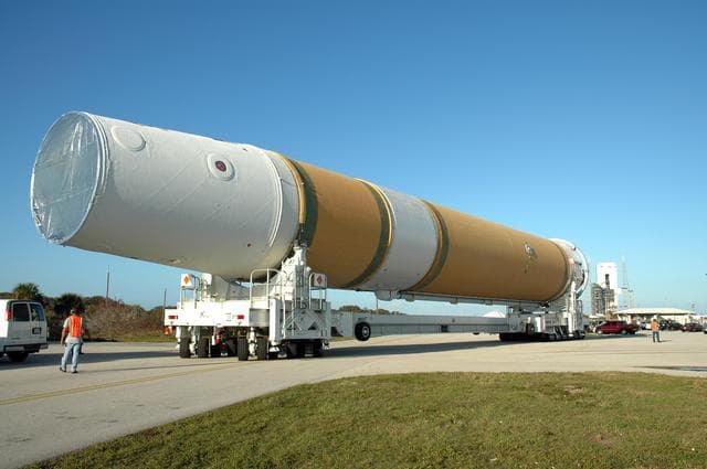 NASA image: KSC-07pd3619