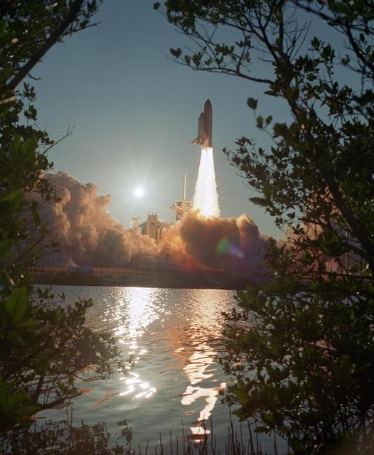 NASA image: KSC-07pp1457