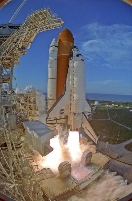 NASA image: KSC-07pp1463