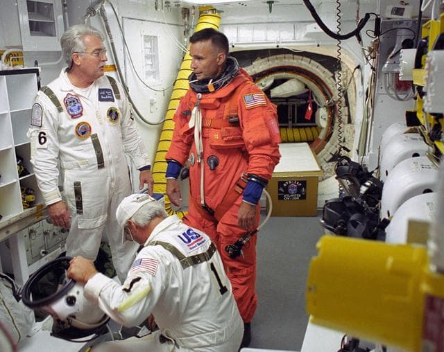 NASA image: KSC-07pp1470