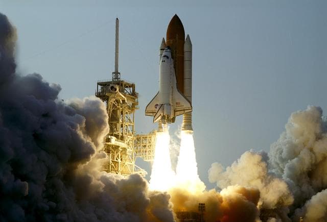 NASA image: KSC-07pp2277