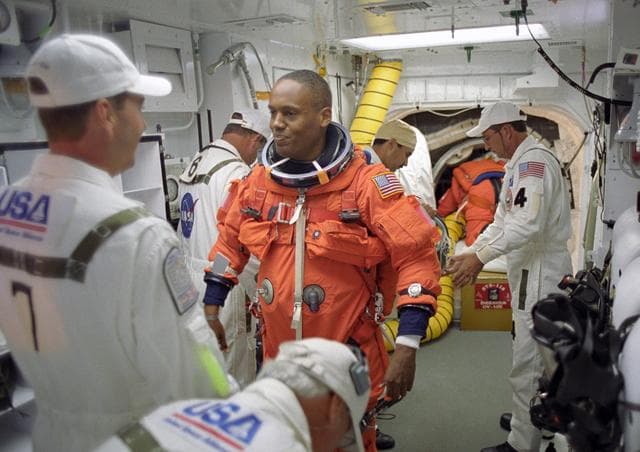 NASA image: KSC-07pp2283