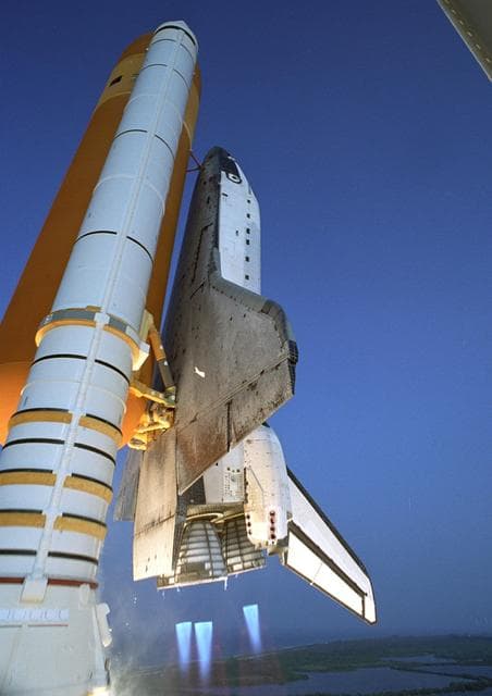 NASA image: KSC-07pp2287