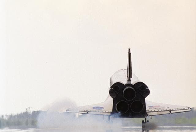 NASA image: KSC-07pp2351